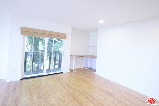 Photo - 302 Ashland Ave Unidad 201