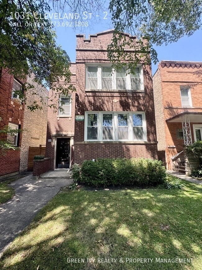 Building Photo - 1031 Cleveland St Unit 2