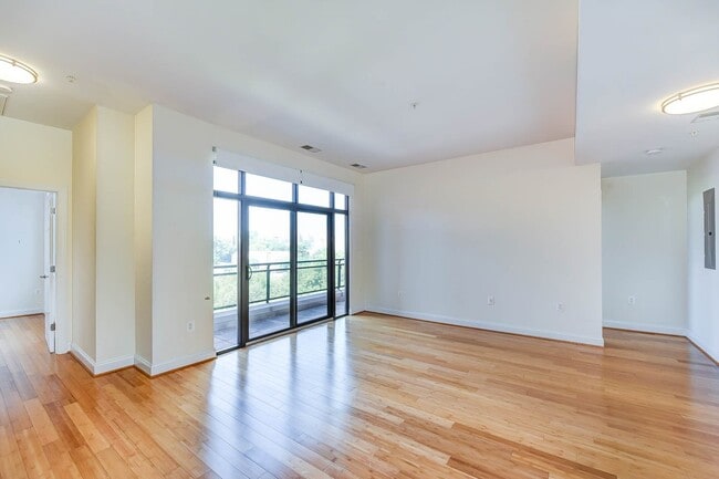 Photo - Gorgeous 2 Bedroom Penthouse in River Place South! Unidad 1101