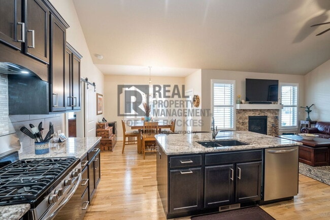 Photo - 3806 Edison Ave