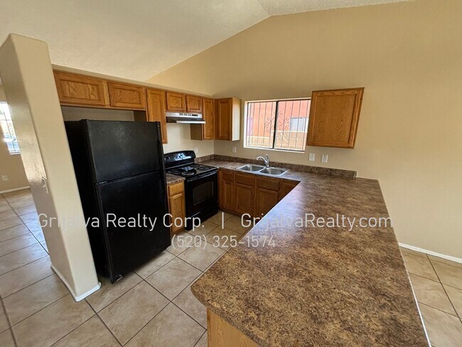 Photo - 3 Bedroom, 2 Bath Midvale House for Rent  (Valencia/Midvale)