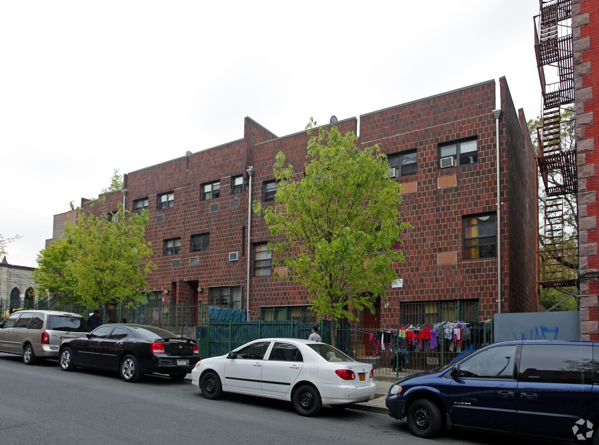 Photo - Plaza Borinquen Townhomes