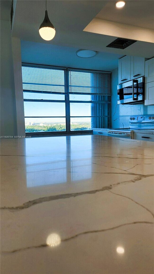 Photo - 18051 Biscayne Blvd Unit 1705