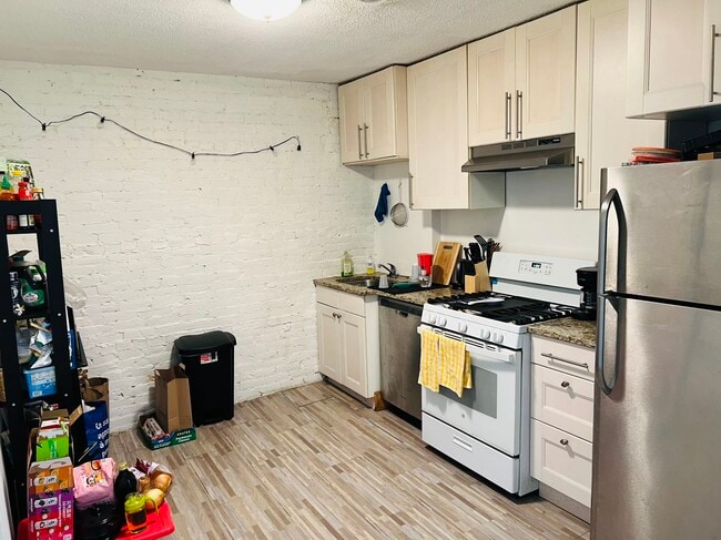 Photo - 235 Washington St Unit 4