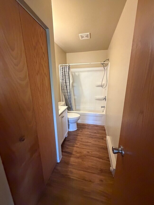 Photo - 25719 W Bridge St