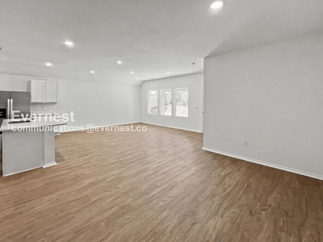 Photo - 1517 Ridgefield Cir