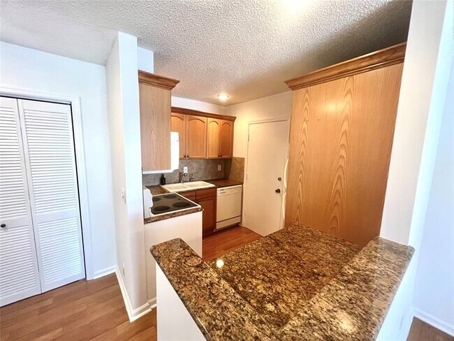 Photo - 6600 NE 22nd Way Unidad 2332
