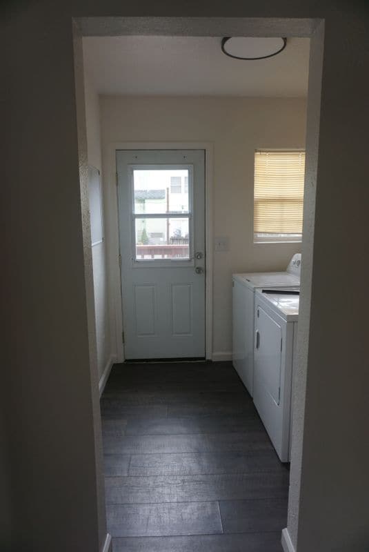 Photo - 315 Broadway