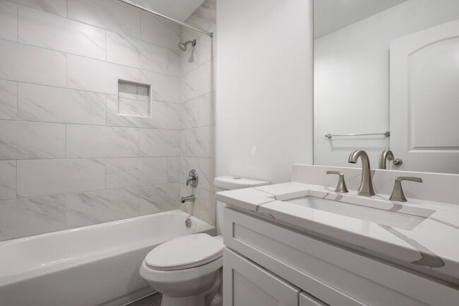 Photo - 2253 Papermill Rd