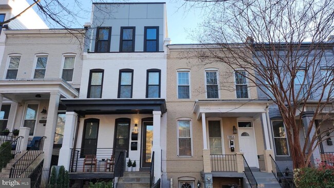 Photo - 1153 Neal St NE Townhome