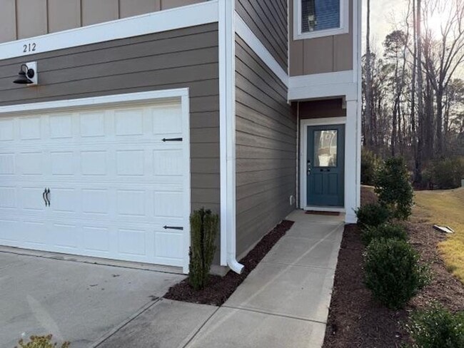 Photo - 212 Brook Farm Ln