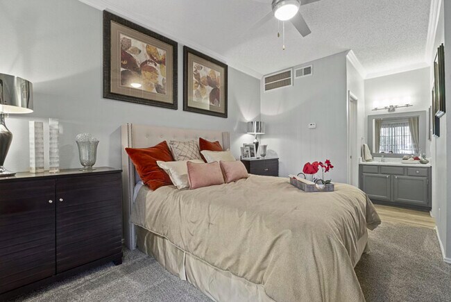 Photo - 4804 Haverwood