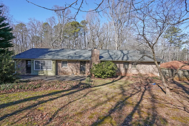 Photo - Room in House on Mountainbrooke Cir SW