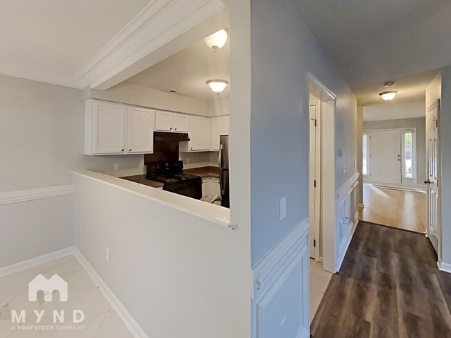 Photo - 6 Yorkfield Ct