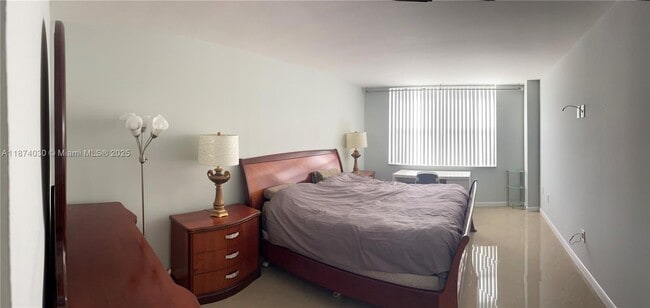 Photo - 2801 NE 183rd St Unidad 905W