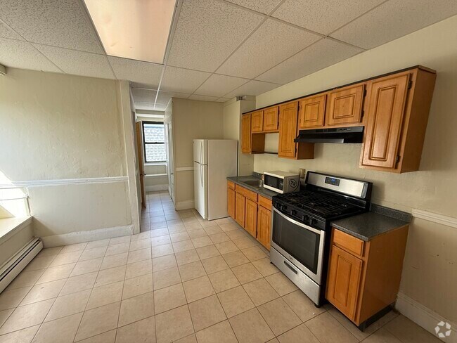 Building Photo - 183 Harvard St Unit 3 Rental