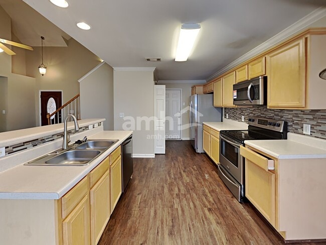 Photo - 1714 Stephenson Ln