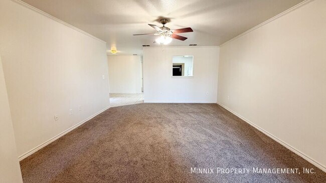 Photo - 5423 Marshall St