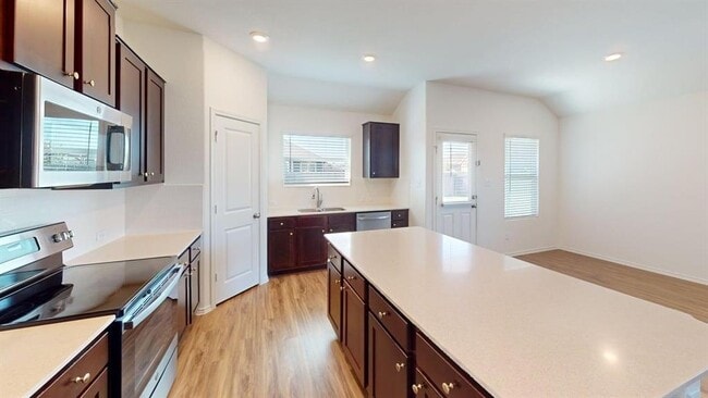 Photo - 1000 Berryhack Ct