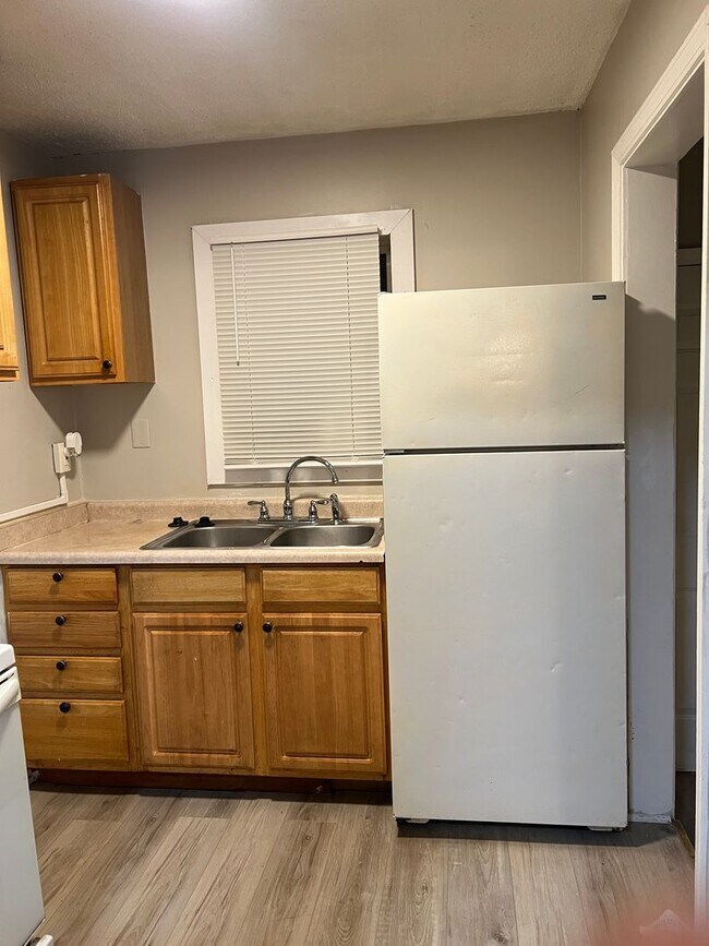 Photo - 1468 W 32nd St Unit 1468 W 32nd St