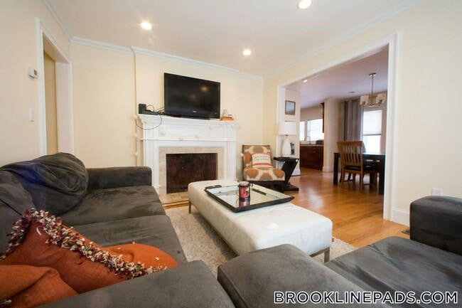 Photo - 37 Beaconsfield Rd Unit 1