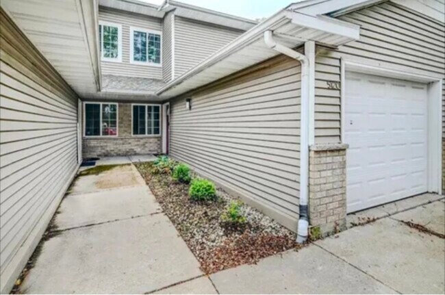 Photo - 5120 N Walbridge Ave