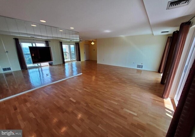 Photo - 1375 Pershing Blvd Unit 810