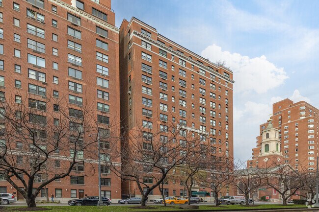 Photo - 1130 Park Ave