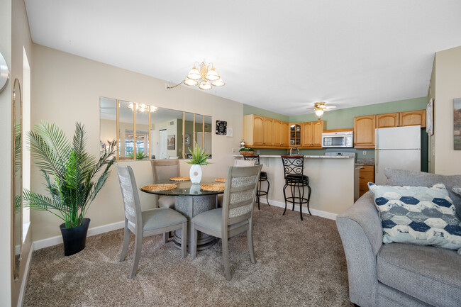 Photo - 3301 Crystal Ct E Unidad Condo 3301 D