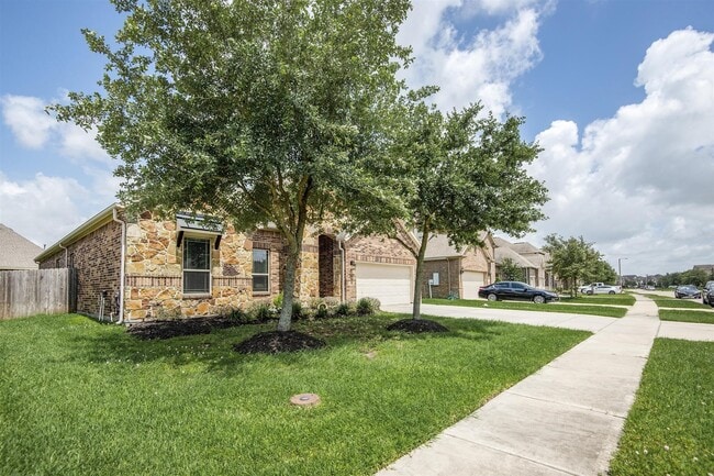 Photo - 321 Westwood Dr