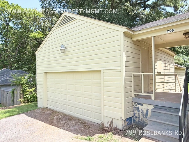 Photo - 799 Rosebanks Rd