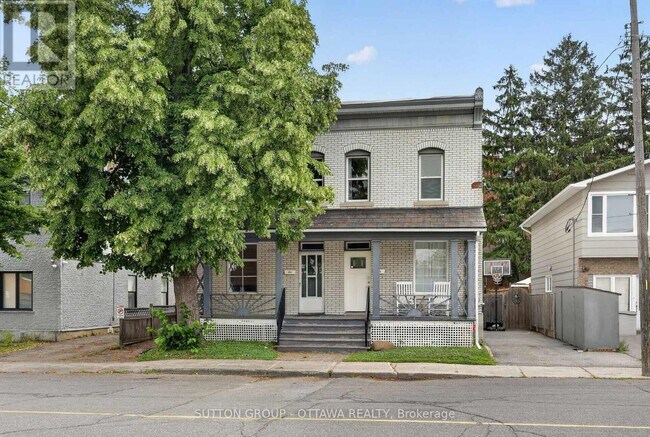 Photo - 293 Olmstead St