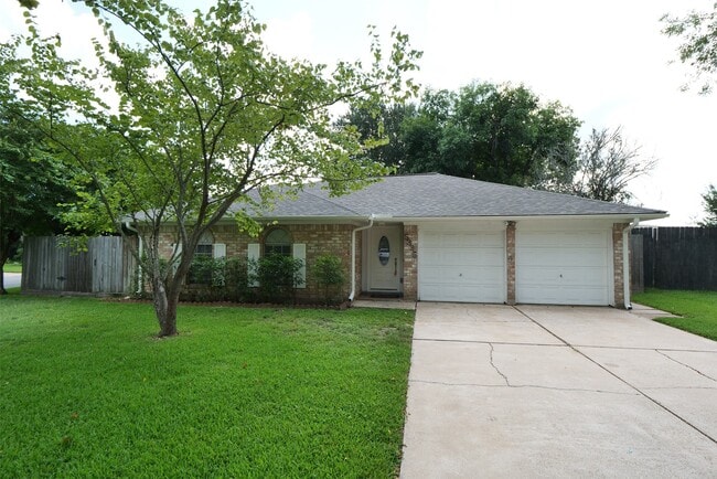 Building Photo - 5335 Inwood Dr Rental