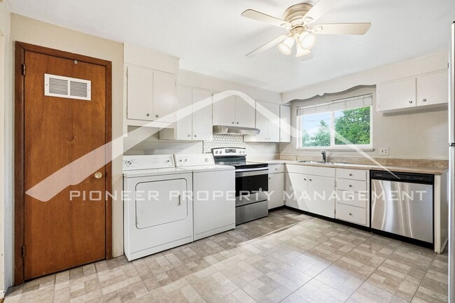 Photo - Charming Duplex with Washer/Dryer and Fenced Yard
