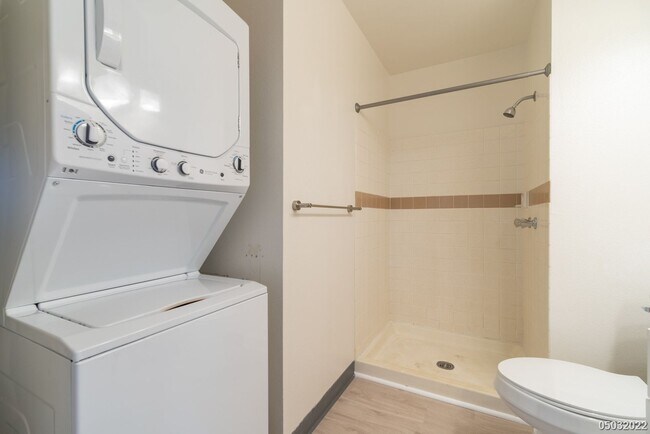 $2,700 / 2br - 750ft2 - 2br/2ba/1pkg Townh... - $2,700 / 2br - 750ft2 - 2br/2ba/1pkg Townh... House