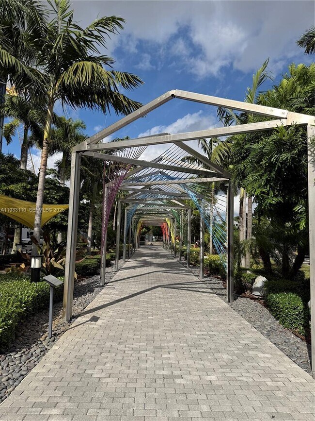 Photo - 5300 Paseo Blvd Unidad 1107