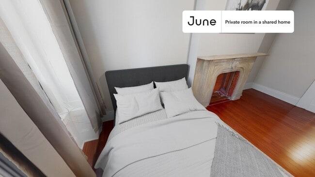 Room in Shared 3 bed/2 bath home in Hell's Kitchen