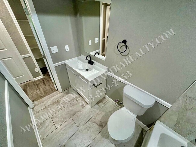 Photo - Nice Updated 3 Bed, 1 Bath in KCK-Availabl...