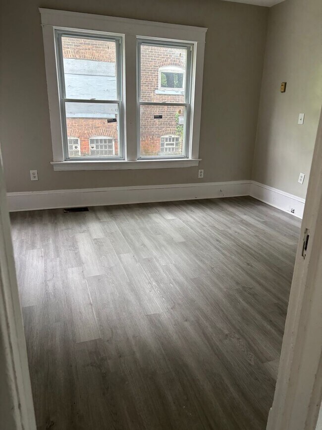 Photo - Section 8 & Eden Welcomed! 3 Bedroom home ...