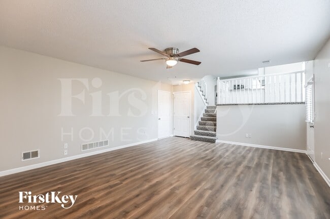 632 SE Ashton Dr