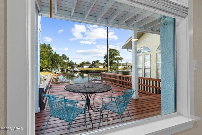 Photo - 1335 Capri Dr