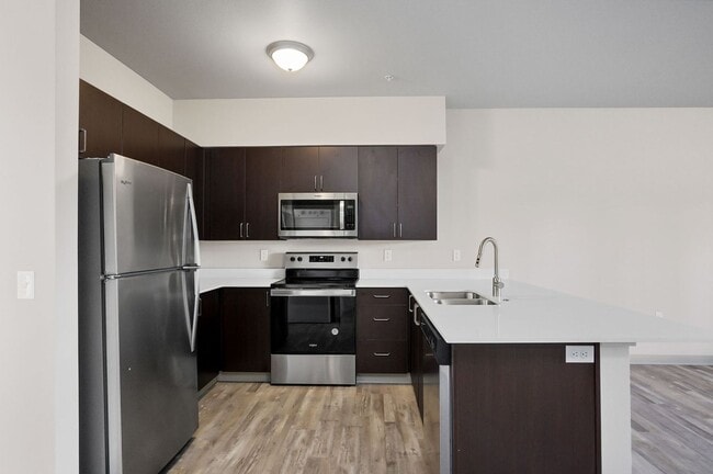 Photo - 199-Lone Pine Place