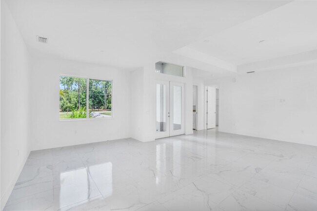 Photo - 3262 10th Ave SE Casa