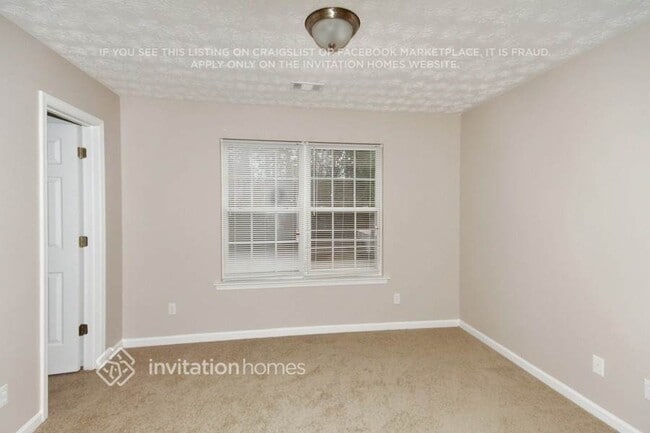 Photo - 866 Windcroft Cir NW