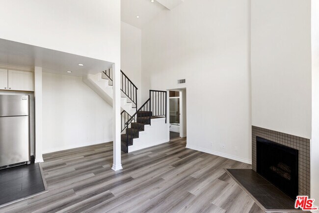 Photo - 6212 Fulton Ave Unidad 205