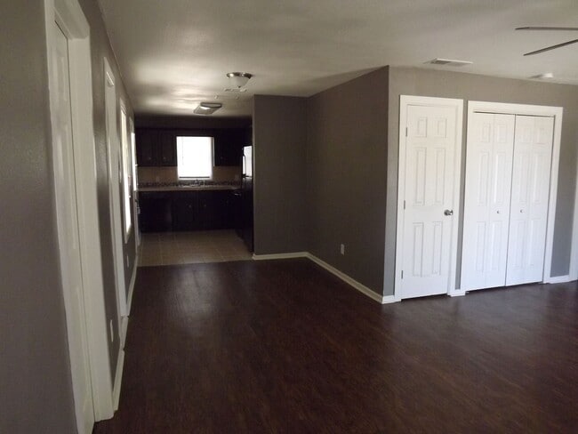 Photo - Pre Leasing for fall 2026! 4/2 by Greek circle!