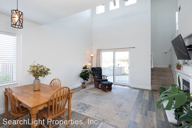 Photo - 4 br, 2.5 bath House - 121 Soares Ave.