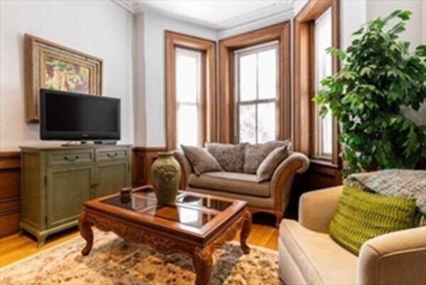 Photo - 1609 Tremont St Unit 1