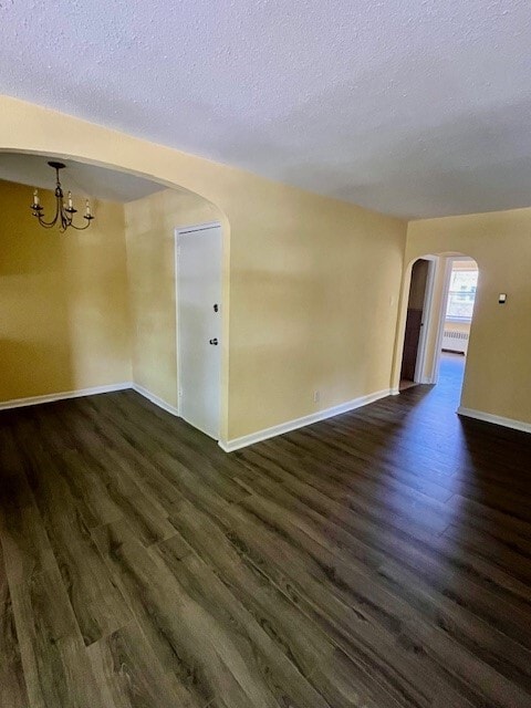 Photo - 6931 Oakland St