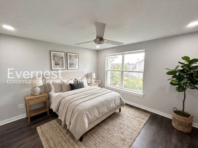 Photo - Limited Time Special Offer / 2 Bed/2.5 Bath Townhome with Off-Street Parking / Pet-Friendly / Ava...